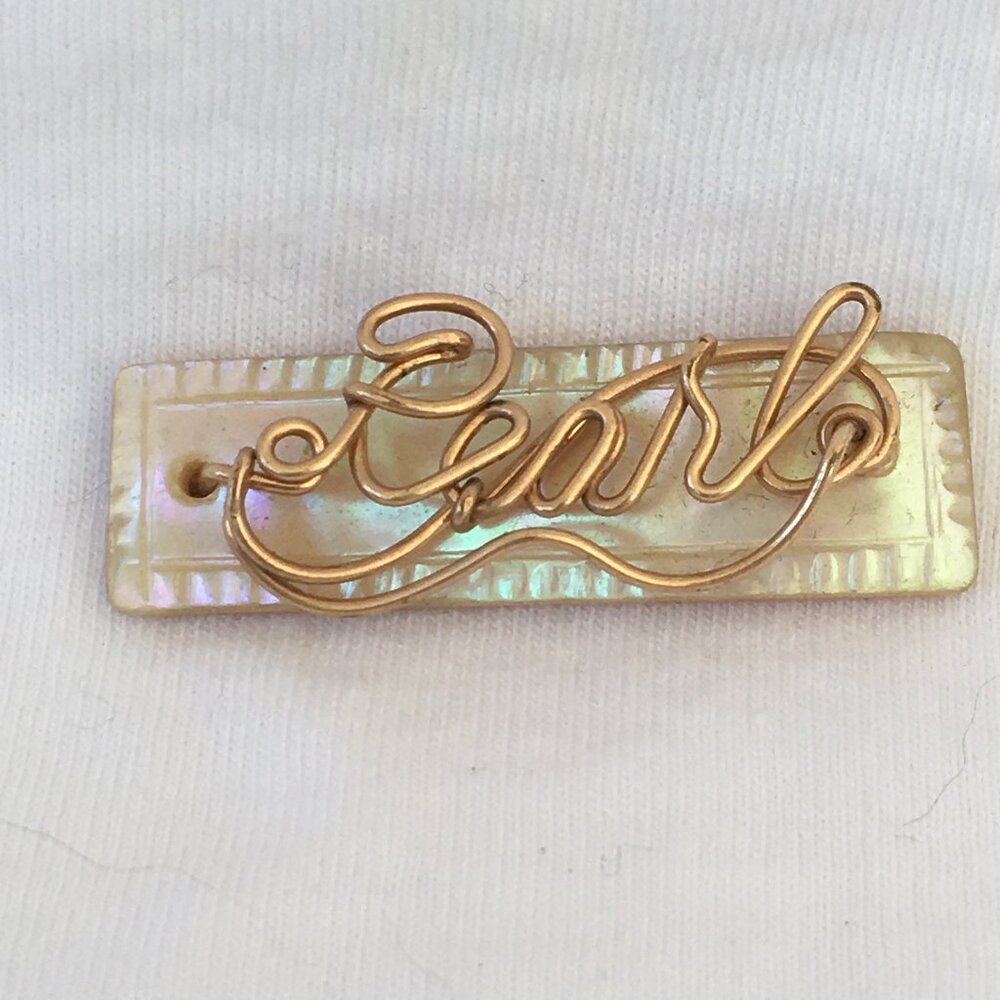 Antique Rectangular Mother of Pearl Pin Front w/Gold Wire Script Name "Pearl"